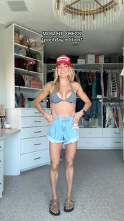 Lindsay Arnold feet photo 19