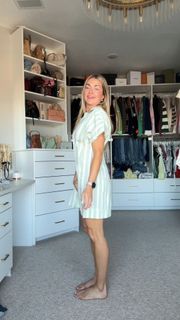 Lindsay Arnold feet photo 7