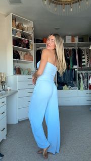 Lindsay Arnold feet photo 4