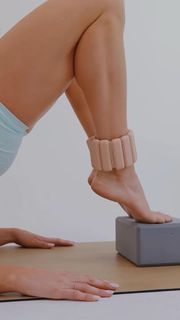 Lindsay Arnold feet photo 15