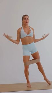 Lindsay Arnold feet photo 12