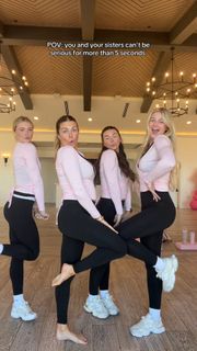 Lindsay Arnold feet photo 4