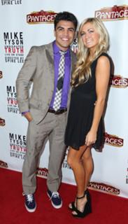 Lindsay Arnold feet photo 3