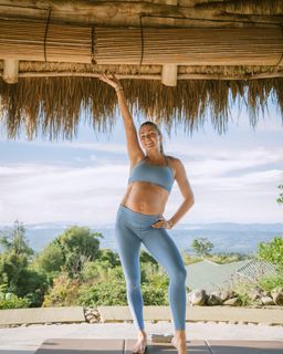 Lindsay Arnold feet photo 19