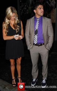 Lindsay Arnold feet photo 19