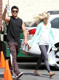 Lindsay Arnold feet photo 14