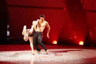 Lindsay Arnold feet photo 17