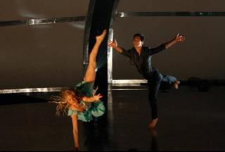 Lindsay Arnold feet photo 12