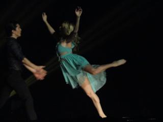 Lindsay Arnold feet photo 6