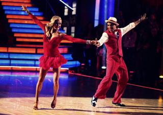 Lindsay Arnold feet photo 5