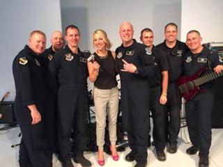 Lindsay Czarniak feet photo thumbnail