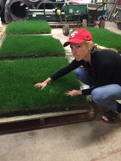 Lindsay Czarniak feet photo thumbnail