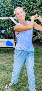 Lindsay Czarniak feet photo thumbnail