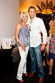 Lindsay Czarniak feet photo thumbnail