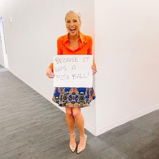 Lindsay Czarniak feet photo thumbnail