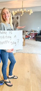 Lindsay Czarniak feet photo thumbnail