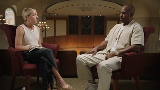 Lindsay Czarniak feet photo thumbnail