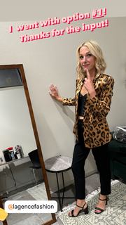 Lindsay Czarniak feet photo thumbnail