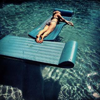 Lindsay Ell feet photo 8