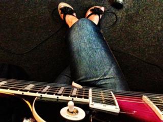 Lindsay Ell feet photo 1