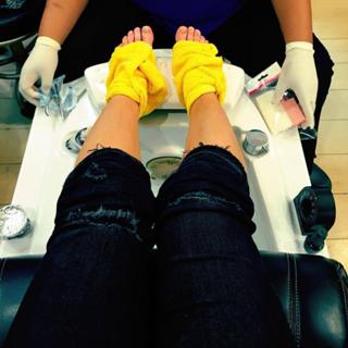 Lindsay Ell feet photo 12