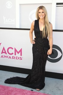 Lindsay Ell feet photo 1