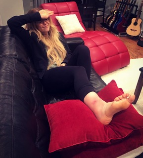 Lindsay Ell feet photo 1