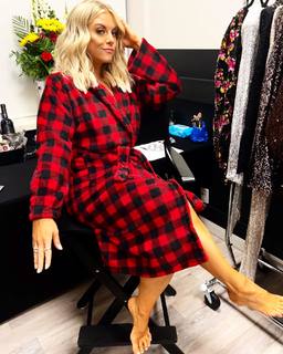 Lindsay Ell feet photo 16