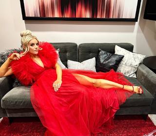 Lindsay Ell feet photo 6