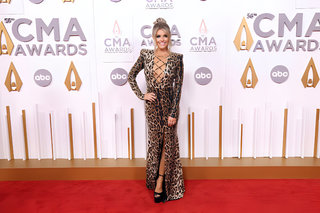 Lindsay Ell feet photo 16