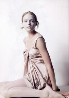 Lindsay Ellingson feet photo thumbnail