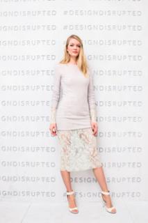 Lindsay Ellingson feet photo thumbnail