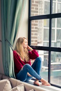 Lindsay Ellingson feet photo thumbnail