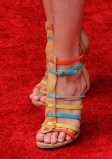 Lindsay Ellingson feet photo thumbnail