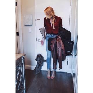 Lindsay Ellingson feet photo thumbnail