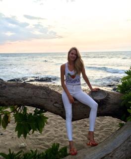 Lindsay Ellingson feet photo thumbnail