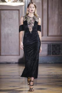 Lindsay Ellingson feet photo thumbnail