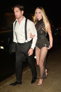 Lindsay Ellingson feet photo thumbnail