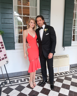 Lindsay Ellingson feet photo thumbnail