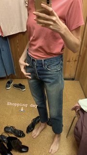 Lindsay Ellingson feet photo thumbnail