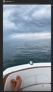 Lindsay Ellingson feet photo thumbnail