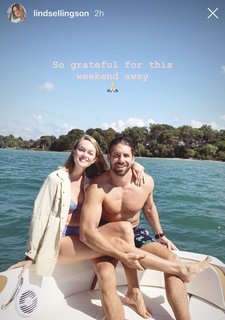 Lindsay Ellingson feet photo thumbnail