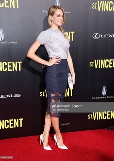 Lindsay Ellingson feet photo thumbnail