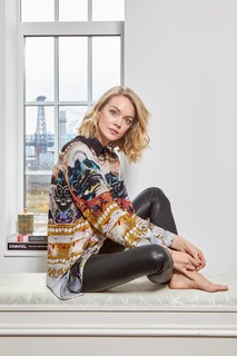 Lindsay Ellingson feet photo thumbnail