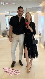 Lindsay Ellingson feet photo thumbnail