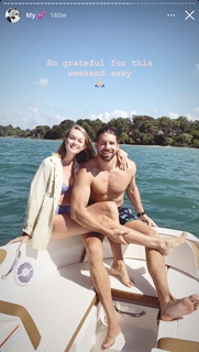 Lindsay Ellingson feet photo thumbnail