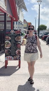 Lindsay Ellis feet photo 10