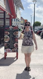 Lindsay Ellis feet photo 2