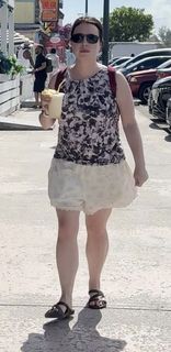 Lindsay Ellis feet photo 17