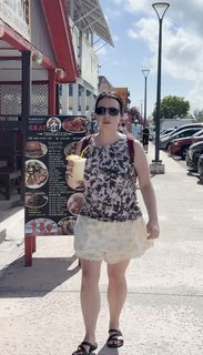 Lindsay Ellis feet photo 3